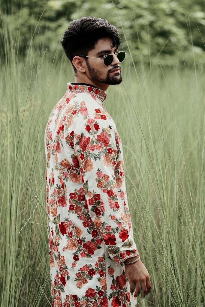 camisa floreada hecha para caballeros