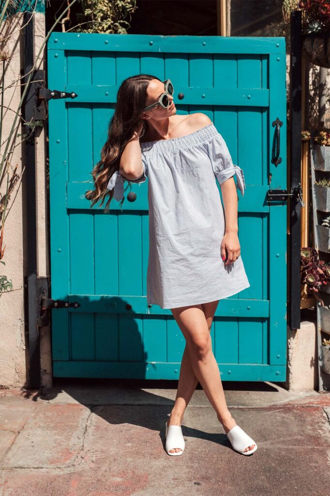vestido corto sencillo de verano
